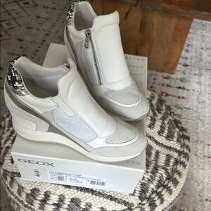 Geox White and Silver Sneakers with Sporty Design